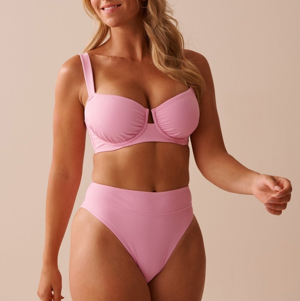 Bikini Set - Picture 2 of 6